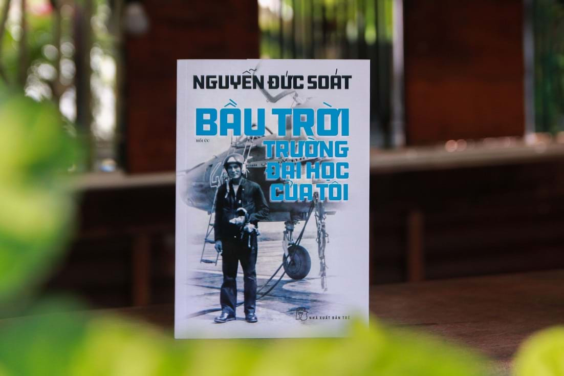 Cuốn hồi ức “Bầu trời trường đại học của tôi”