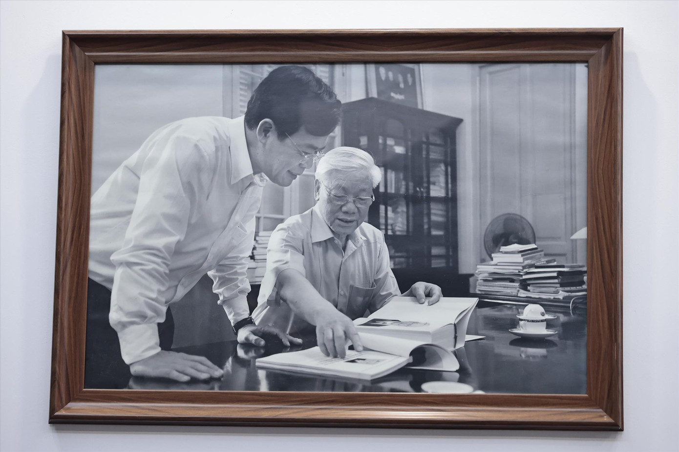 Nhà báo Nhị Lê trong một lần làm việc với người anh, người thầy, Tổng Bí thư Nguyễn Phú Trọng