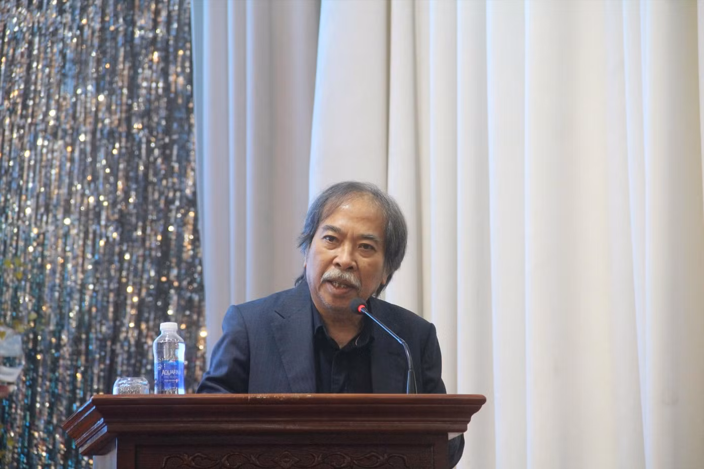 Nhà thơ Nguyễn Quang Thiều nhận định, những bước ngoặt lịch sử của đất nước đã tác động to lớn tới sự phát triển của văn học Việt Nam.