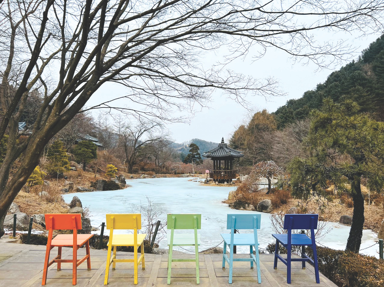 Những cành cây trơ trọi không làm mất vẻ lãng mạn của mùa đông xứ Hàn Những cành cây trơ trọi không làm mất vẻ lãng mạn của mùa đông xứ Hàn