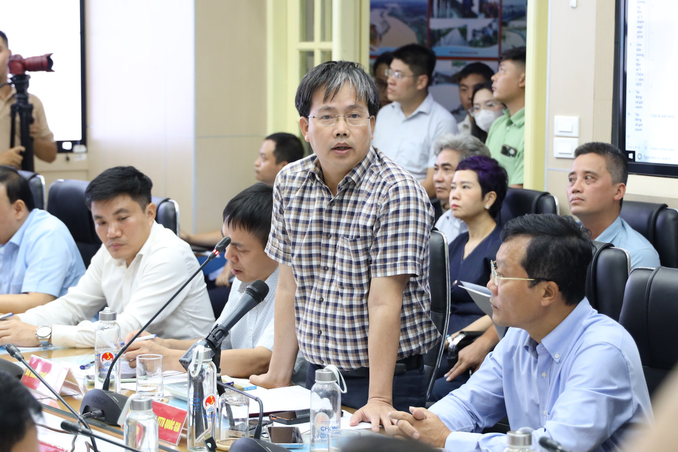 Ông Mai Văn Khiêm, Giám đốc Trung tâm Khí tượng và Thủy văn quốc gia cho biết, các dự báo đều đánh giá bão số 3 là cơn bão mạnh, có khả năng thành siêu bão