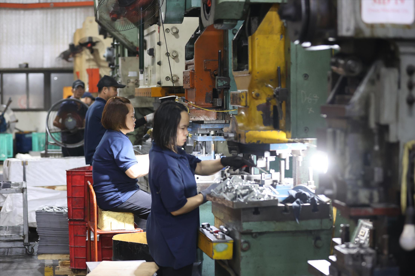 Việt Nam cần có biện pháp cải cách chi phí kinh doanh, tạo điều kiện cho DN. (Ảnh minh họa: Như Ý)