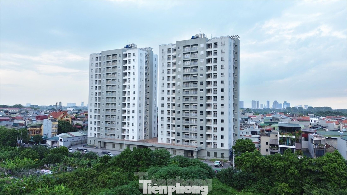 2 tòa nhà TĐC nhiều năm không có người ở trên địa bàn phường Trần Phú, quận Hoàng Mai. Ảnh: Hoàng Mạnh Thắng