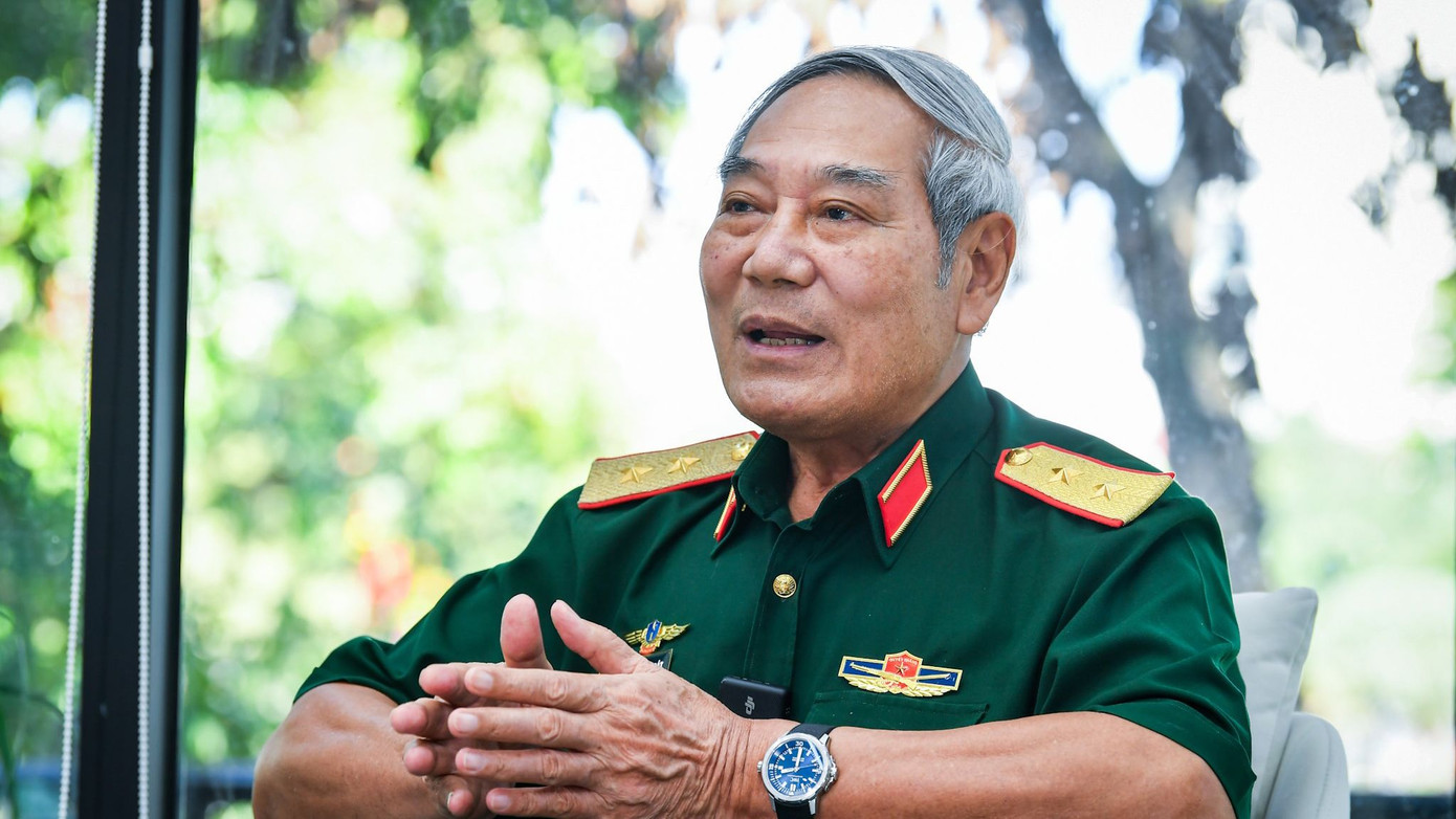 Trung tướng Nguyễn Đức Soát chính thức được chủ tịch Hội Nhà văn mời làm hội viên sau khi xuất bản hai cuốn hồi ức về phi công tiêm kích