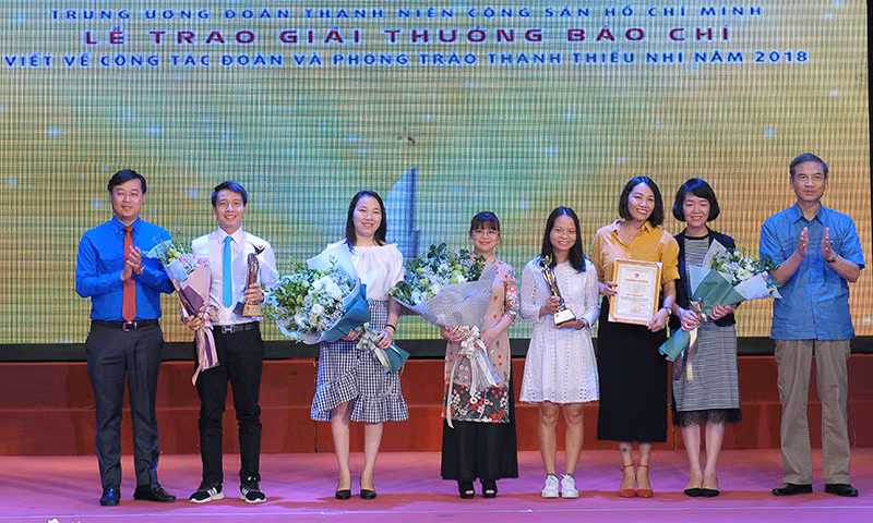 Báo Tiền Phong đạt nhiều giải cao viết về công tác Đoàn 2018 ảnh 4