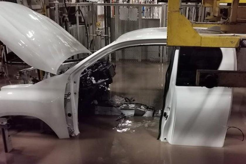 Mưa lớn khiến nhà máy của Toyota bị ảnh hưởng nghiêm trọng.