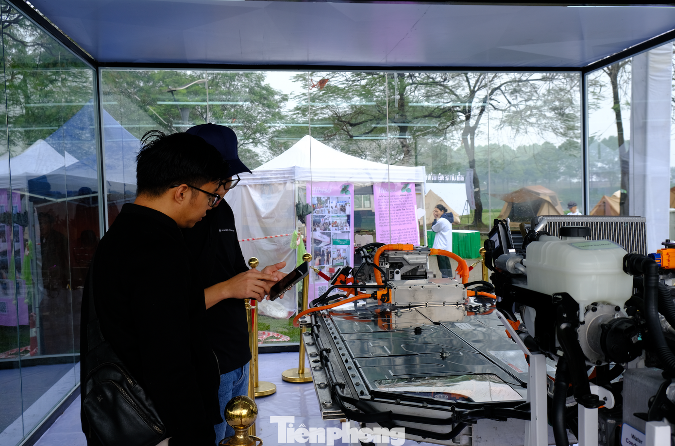 Để đáp ứng nhu cầu tìm kiếm thông tin về xu hướng sử dụng ô tô giảm phát thải, một triển lãm về EV tại Hà Nội là cơ hội giúp người tiêu dùng có cơ hội lái thử, tìm hiểu về công nghệ cốt lõi của xe điện. Để đáp ứng nhu cầu tìm kiếm thông tin về xu hướng sử dụng ô tô giảm phát thải, một triển lãm về EV tại Hà Nội là cơ hội giúp người tiêu dùng có cơ hội lái thử, tìm hiểu về công nghệ cốt lõi của xe điện.