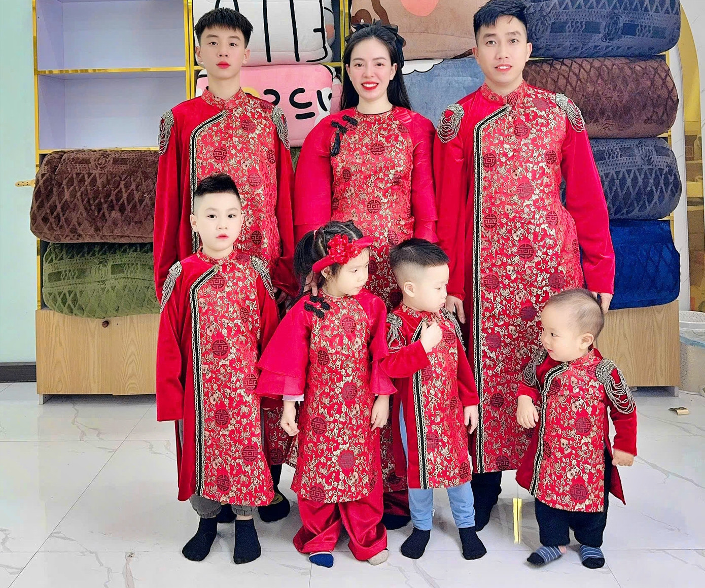 Chị Vân thầm cảm phục bản lĩnh xử lý tình huống của con trai. Ảnh: Nhân vật cung cấp Chị Vân thầm cảm phục bản lĩnh xử lý tình huống của con trai. Ảnh: Nhân vật cung cấp