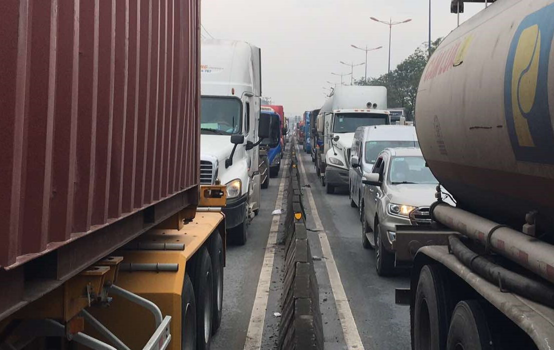 Kẹt xe kéo dài ở cửa ngõ TPHCM theo hướng vào trung tâm. Ảnh: TK. Kẹt xe kéo dài ở cửa ngõ TPHCM theo hướng vào trung tâm. Ảnh: TK.