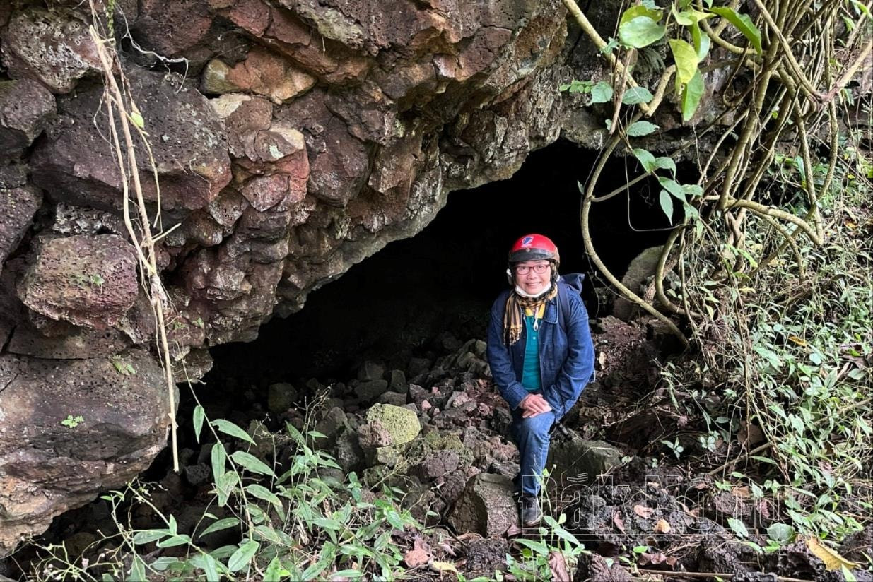 Cửa hang Cửa hang