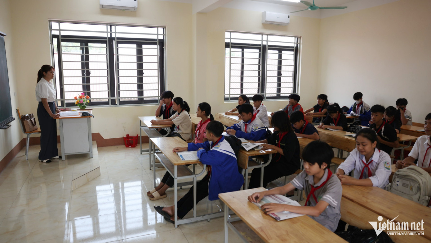 Tiết học Sinh học vào cuối buổi sáng của lớp 8B. Ảnh: Đức Hoàng