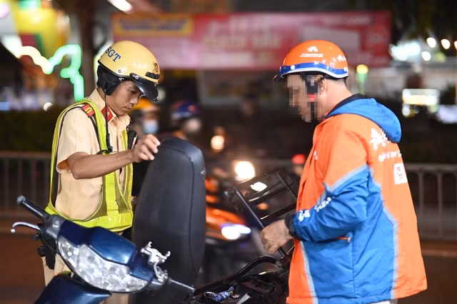 Ông T. bỏ xe về