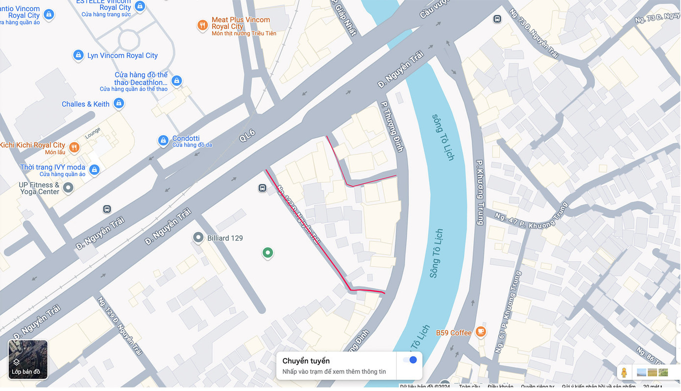 Ngõ 127 và ngõ 105 Nguyễn Trãi là hướng các phương tiện xe máy đi tắt từ phố Thượng Đình ra để cắt ngang đường Nguyễn Trãi lên cầu vượt Ngã tư Sở