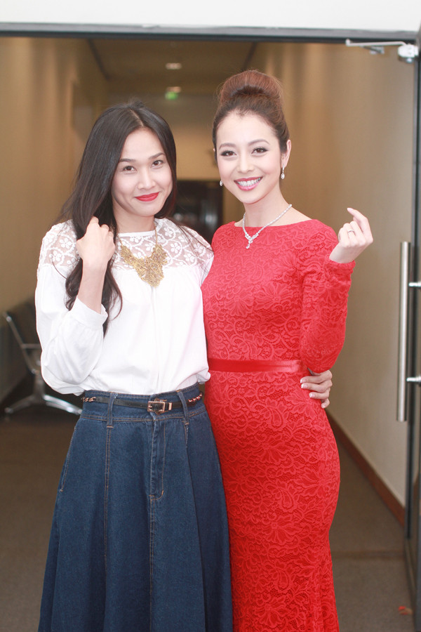 Jennifer Phạm mặc váy ren bó sát khoe thân hình quyến rũ ảnh 6