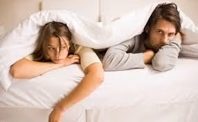 Nên làm gì khi một ngày chồng bỗng dưng "mất hứng"? ảnh 1