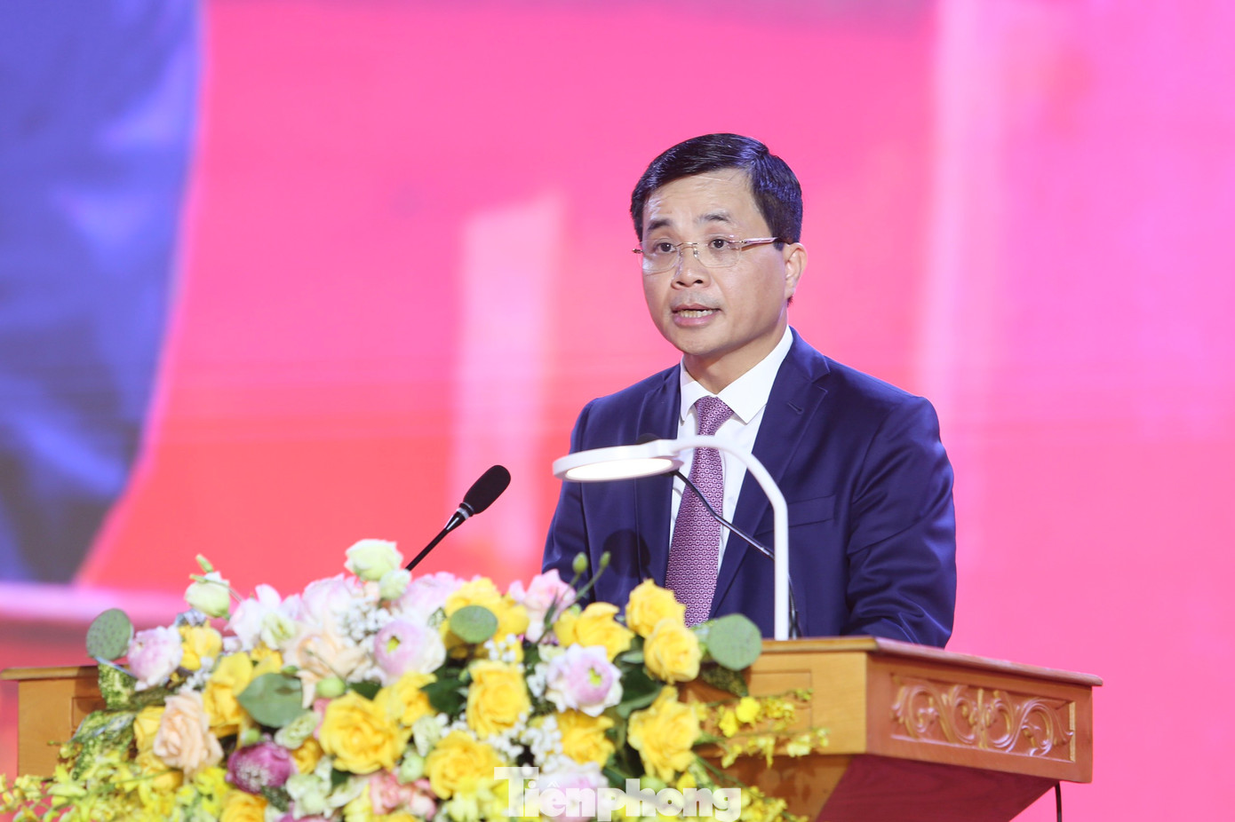 Ông Lê Minh Đức, Bí thư Huyện ủy huyện Thạch Thất phát biểu tại buổi lễ