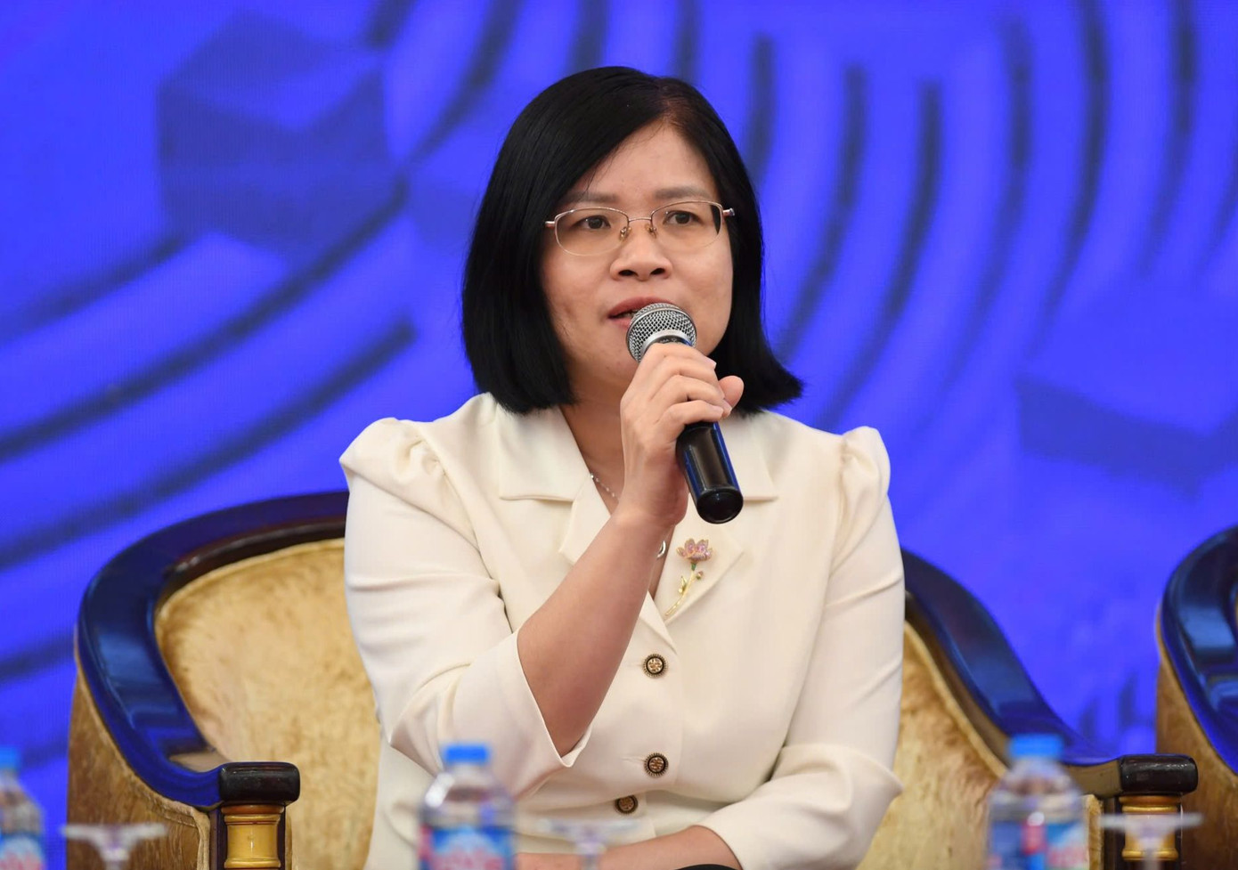 Bà Nguyễn Thị Minh Thơ - Phó Cục trưởng Cục Phòng chống rửa tiền, Ngân hàng Nhà nước. Bà Nguyễn Thị Minh Thơ - Phó Cục trưởng Cục Phòng chống rửa tiền, Ngân hàng Nhà nước.