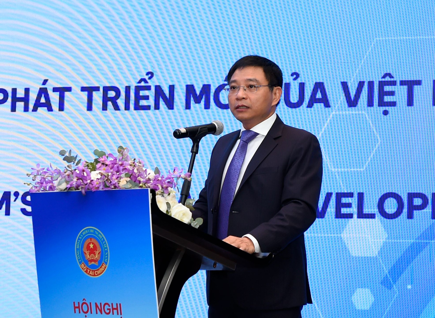 Bộ trưởng Bộ Tài chính Nguyễn Văn Thắng chủ trì Hội nghị “Quỹ đầu tư và đầu tư nước ngoài trong Kỷ nguyên phát triển mới của Việt Nam”. Ảnh: TTXVN. Bộ trưởng Bộ Tài chính Nguyễn Văn Thắng chủ trì Hội nghị “Quỹ đầu tư và đầu tư nước ngoài trong Kỷ nguyên phát triển mới của Việt Nam”. Ảnh: TTXVN.