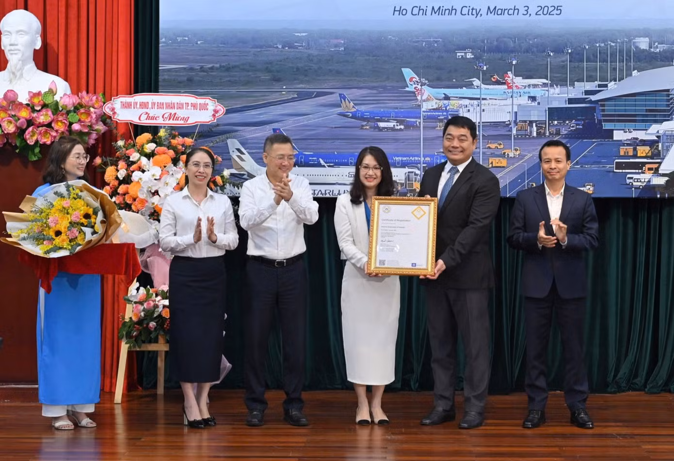 IATA trao chứng nhận ISAGO cho ACV và Cảng HKQT Phú Quốc. Ảnh: ACV. IATA trao chứng nhận ISAGO cho ACV và Cảng HKQT Phú Quốc. Ảnh: ACV.