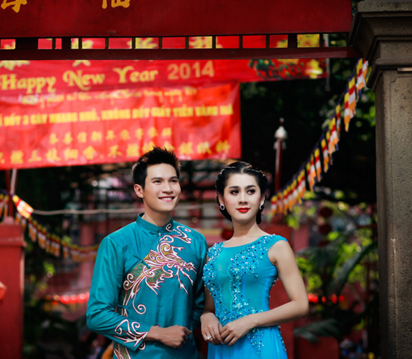 Lâm Chi Khanh đẹp dịu dàng với áo dài ảnh 6