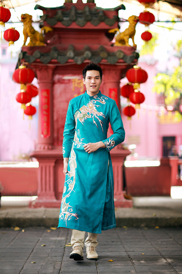 Lâm Chi Khanh đẹp dịu dàng với áo dài ảnh 7