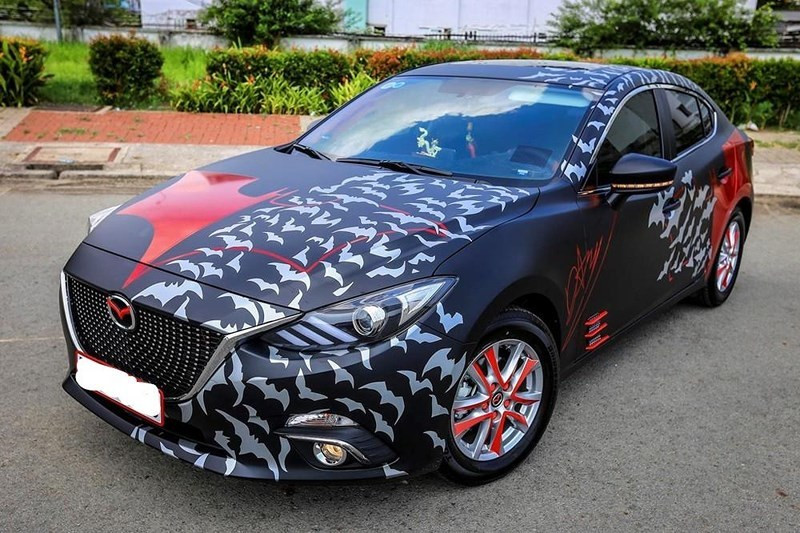 Xe dán decal bị từ chối đăng kiểm.