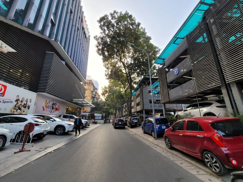 Bãi đỗ xe đô thị nhiều bất cập. Bãi đỗ xe đô thị nhiều bất cập.