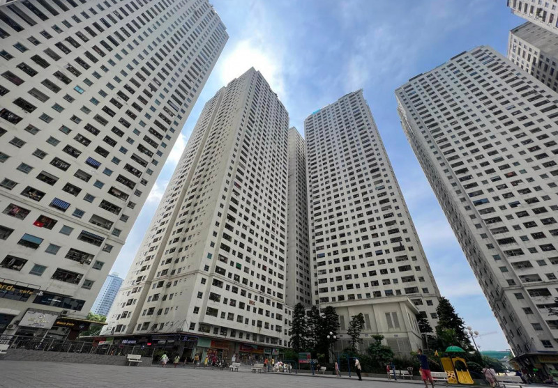 Dòng tiền vẫn chưa chảy vào thị trường bất động sản. Dòng tiền vẫn chưa chảy vào thị trường bất động sản.