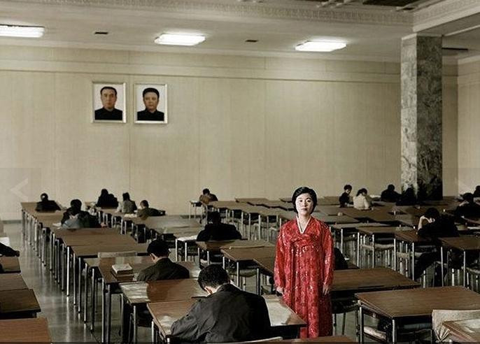 Cô giáo ở Triều Tiên