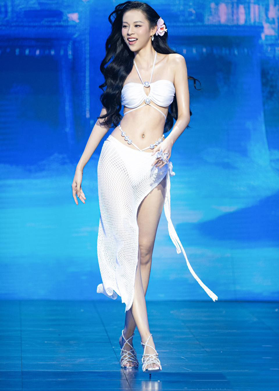Thí sinh Miss Universe Vietnam trình diễn bikini trong tập 5. Thí sinh Miss Universe Vietnam trình diễn bikini trong tập 5.