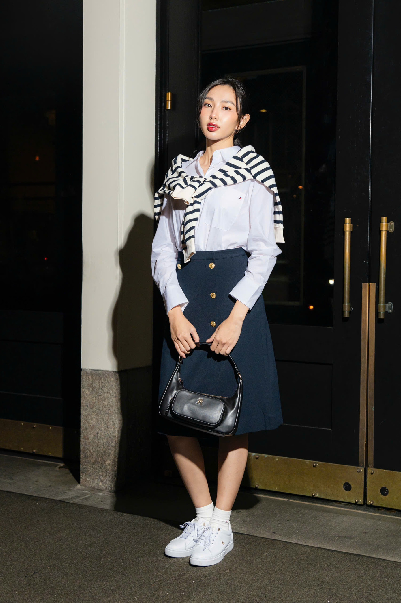 Hai trang phục mà Thùy Tiên mặc tại Tuần lễ thời trang New York.