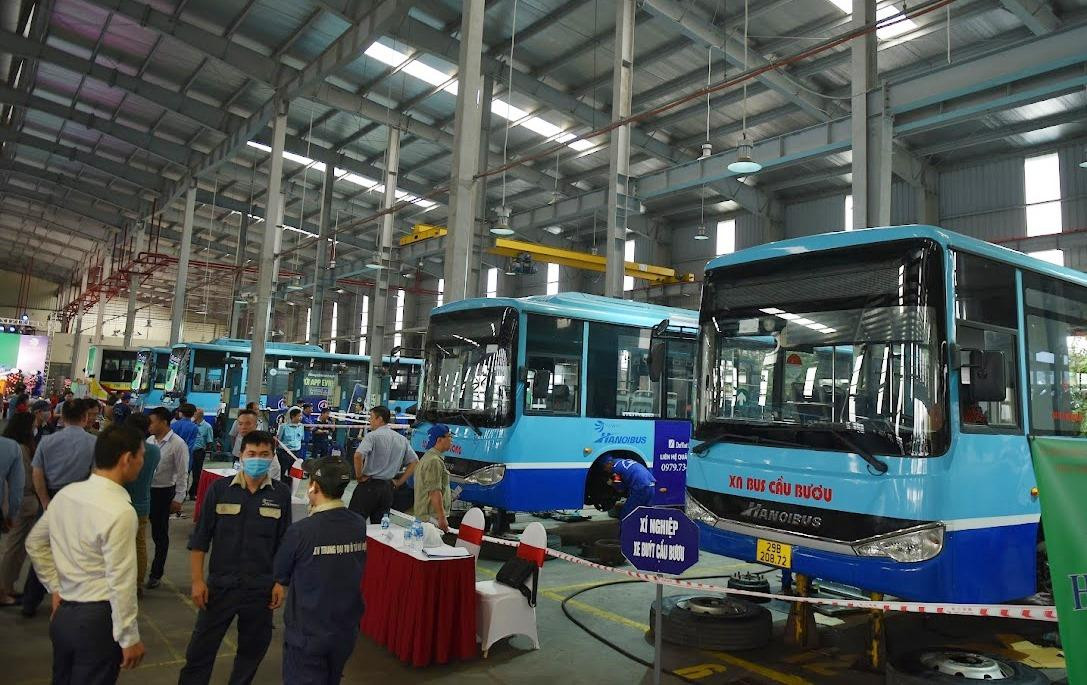 Toàn cảnh cuộc thi sửa chữa, bảo dưỡng xe buýt giỏi Hà Nội năm 2022. Toàn cảnh cuộc thi sửa chữa, bảo dưỡng xe buýt giỏi Hà Nội năm 2022.