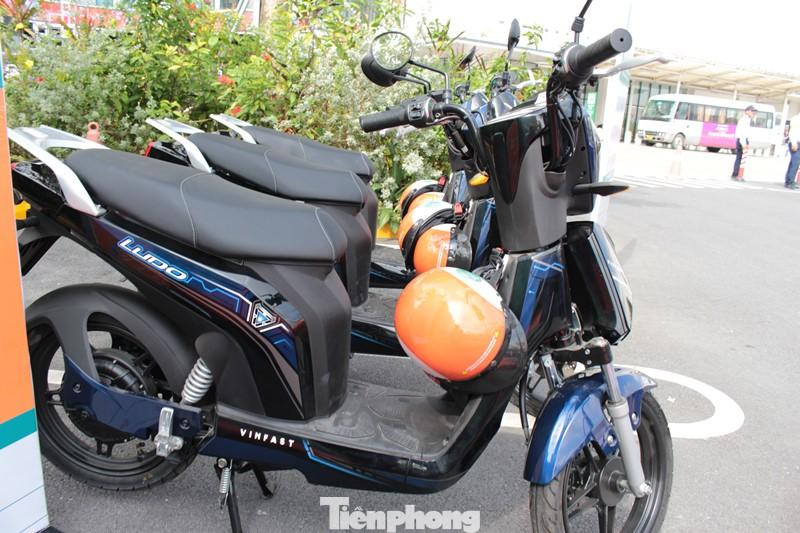 Có hai loại xe điện được sử dụng gồm xe máy điện và xe đạp điện trợ lực.