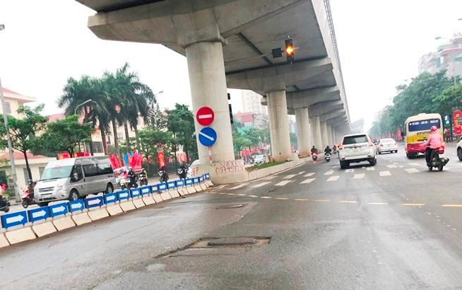 Mặt đường Cầu Giấy - Xuân Thủy hư hỏng sẽ được dự án cào bóc, thảm lại. Mặt đường Cầu Giấy - Xuân Thủy hư hỏng sẽ được dự án cào bóc, thảm lại.