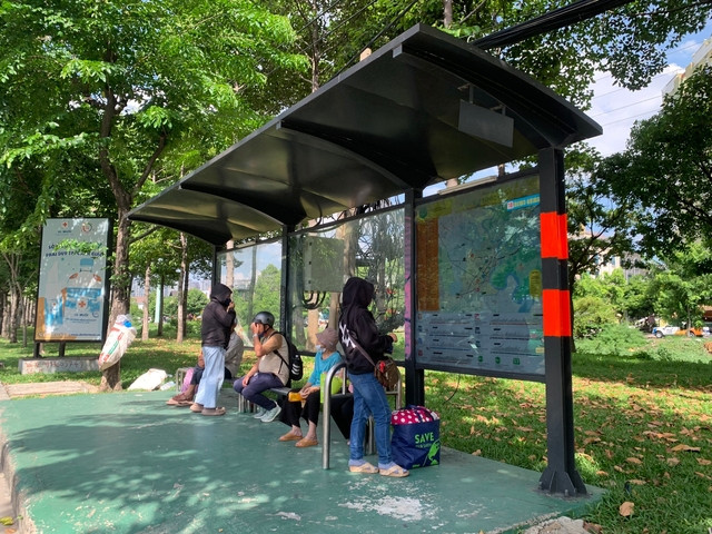 Nhà chờ xe buýt Q2 072 Thảo Điền (TP Thủ Đức, TP HCM) bị mất cắp 2 bình ắc quy và 1 bộ điều khiển inverter Nhà chờ xe buýt Q2 072 Thảo Điền (TP Thủ Đức, TP HCM) bị mất cắp 2 bình ắc quy và 1 bộ điều khiển inverter