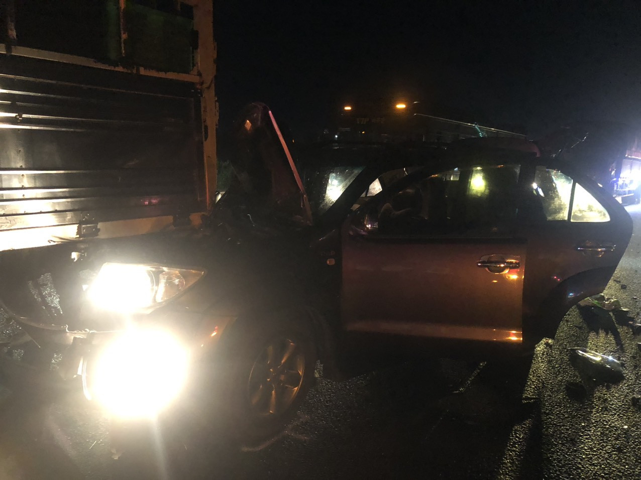 Các phương tiện hư hại nặng. Ảnh: N.Thành. Các phương tiện hư hại nặng. Ảnh: N.Thành.