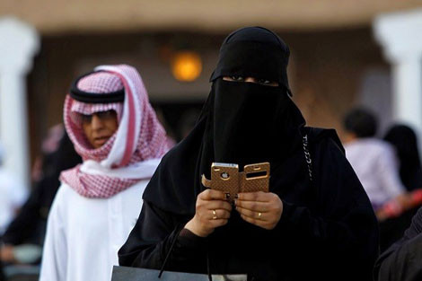 Căn bệnh 'cuồng' iPhone trên thế giới ảnh 1