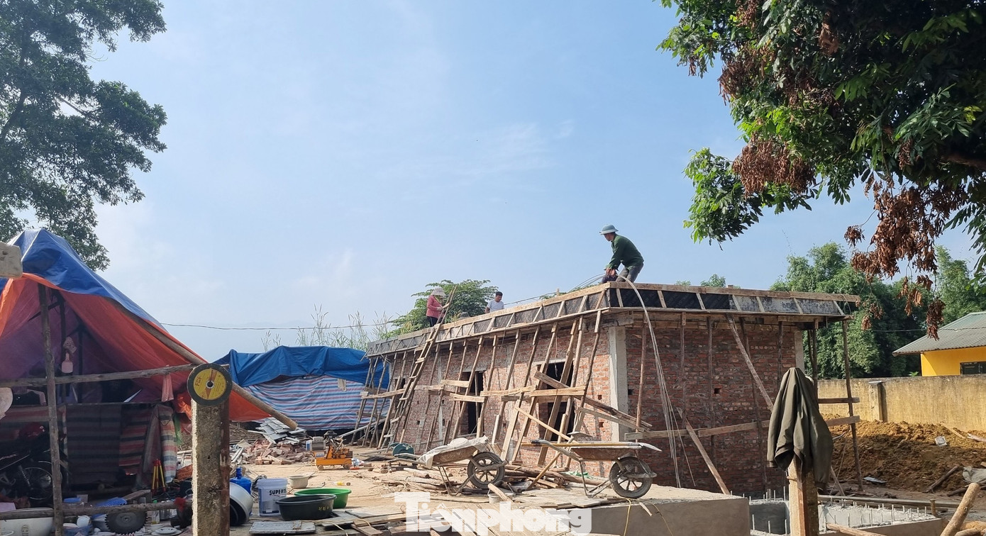 Ngoài ra, Trung đoàn 102 đang đầu tư xây dựng hệ nhà máy xử lý nước thải sinh hoạt. Khi nhà máy đi vào hoạt động tất cả nước sinh hoạt sẽ được xử lý đảm bảo an toàn.