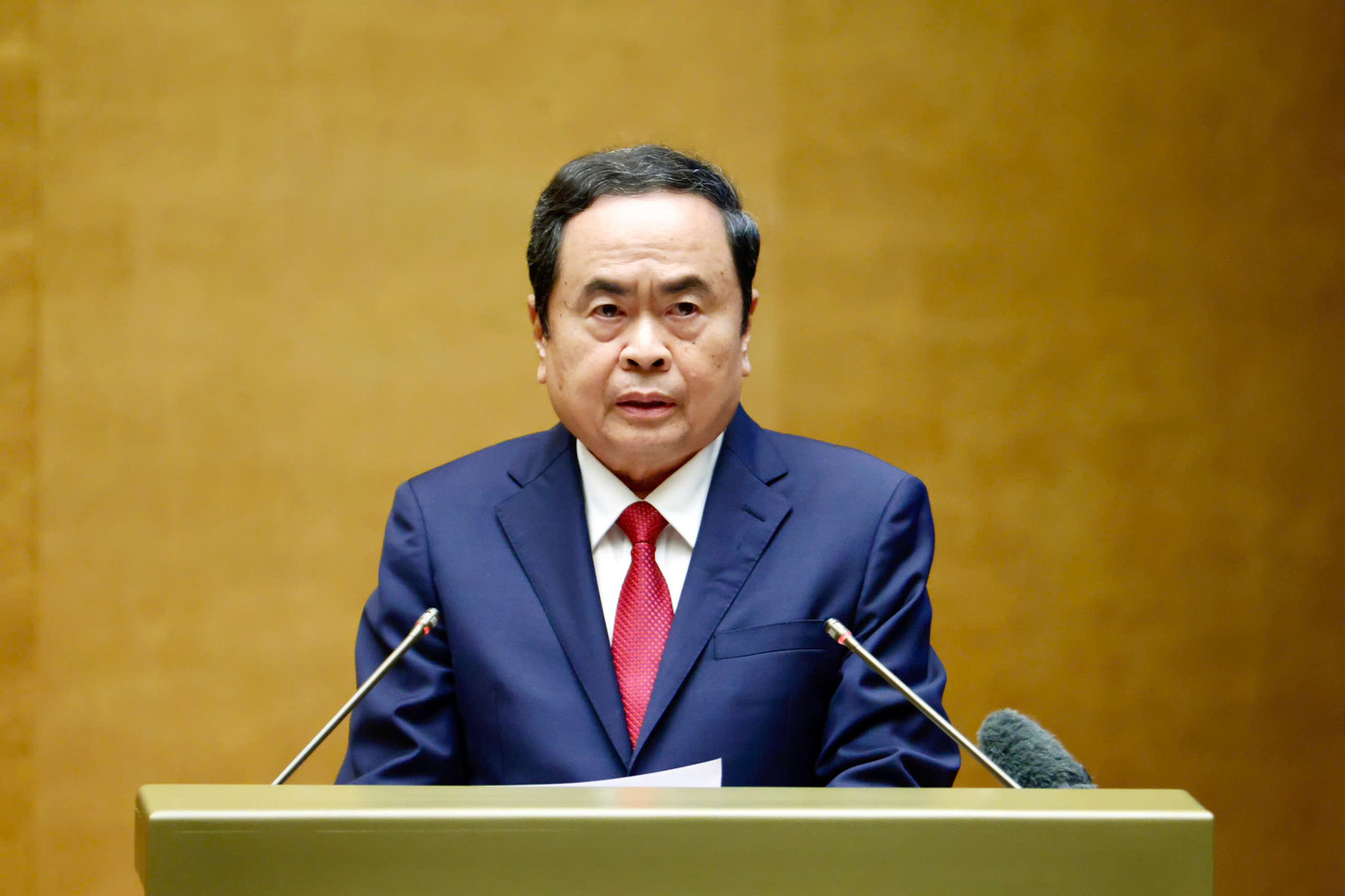 Chủ tịch Quốc hội Trần Thanh Mẫn trình bày chuyên đề về "Sửa đổi Hiến pháp và pháp luật; Phương hướng bầu cử Đại biểu Quốc hội khóa XVI và đại biểu Hội đồng nhân dân các cấp nhiệm kỳ 2026 - 2031”.