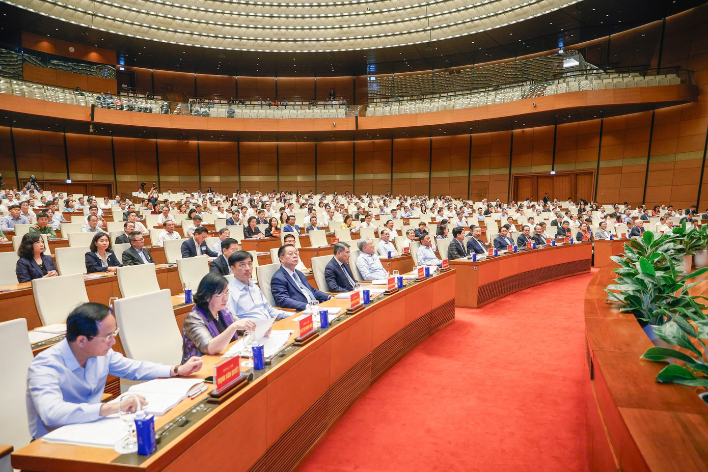 Hội nghị được truyền trực tiếp từ Hội trường Diên Hồng (Toà nhà Quốc hội) đến hơn 21.000 điểm cầu trên toàn quốc, với hơn 1,5 triệu cán bộ, đảng viên tham dự. Hội nghị cũng được truyền hình, phát thanh trực tiếp trên VTV1, VOV1.