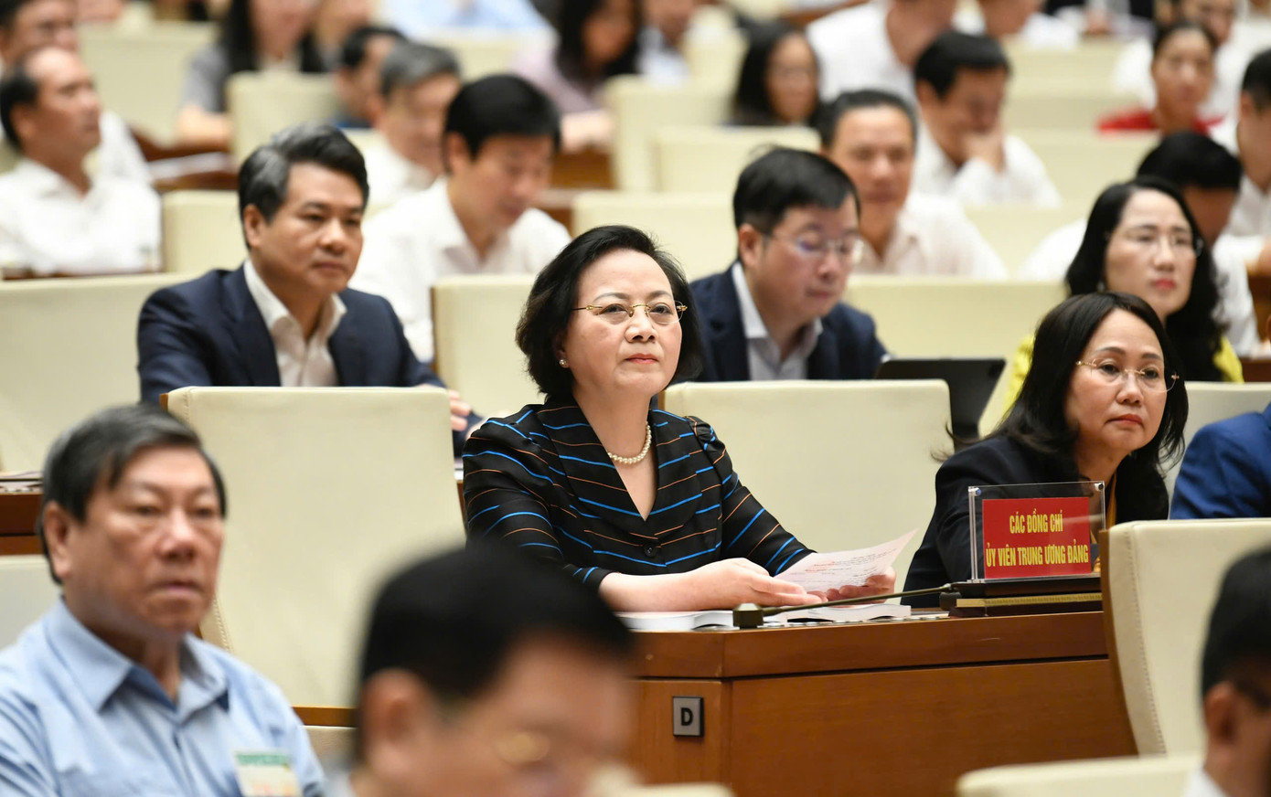 Các đại biểu dự hội nghị tại Hội trường Diên Hồng.