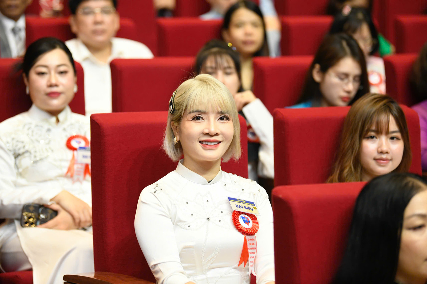 Các đại biểu dự lễ kỷ niệm. Ảnh: Như Ý.