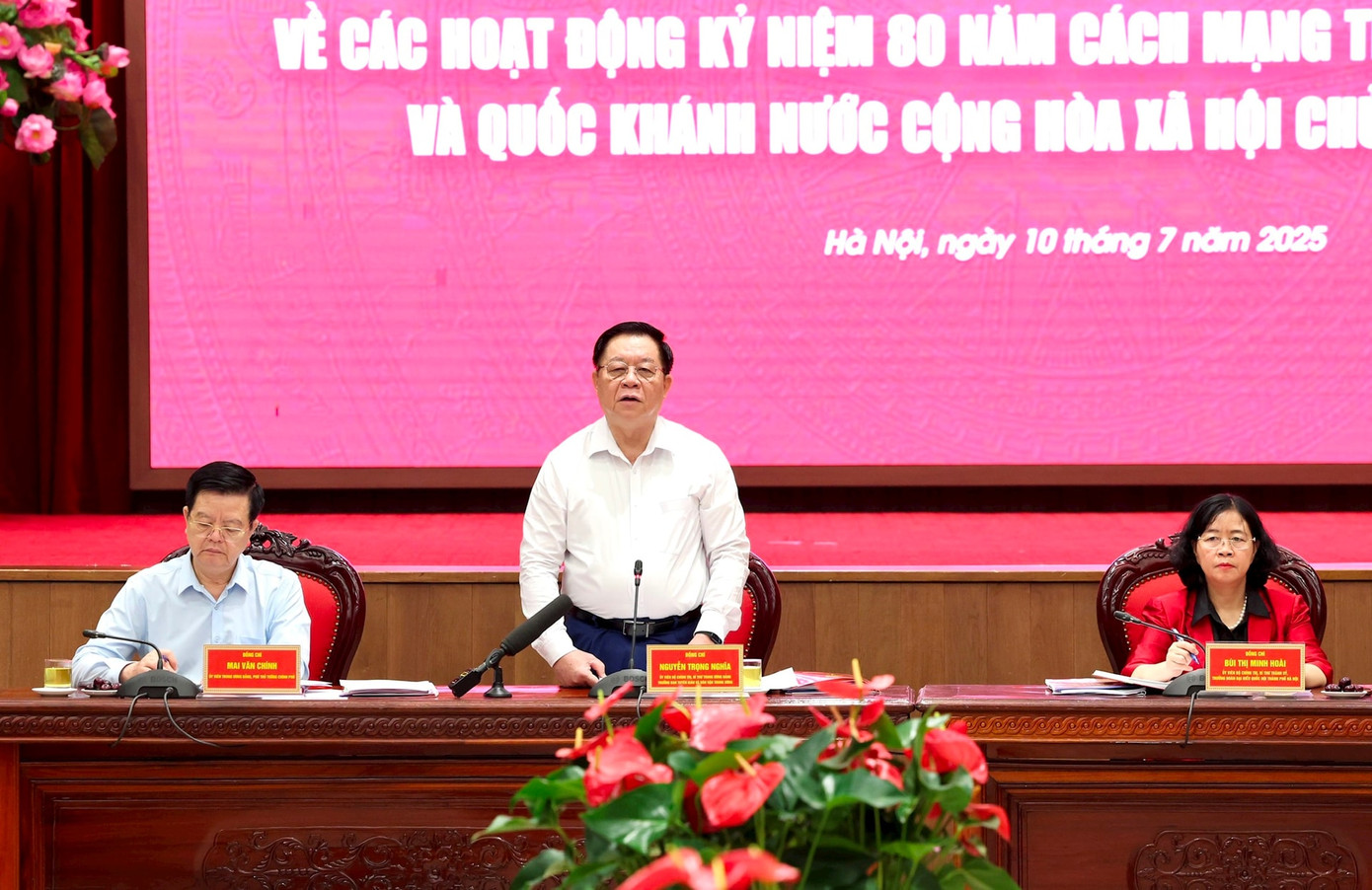 Trưởng Ban Tuyên giáo và Dân vận Trung ương Nguyễn Trọng Nghĩa phát biểu tại hội nghị. Ảnh: Viết Thành. Trưởng Ban Tuyên giáo và Dân vận Trung ương Nguyễn Trọng Nghĩa phát biểu tại hội nghị. Ảnh: Viết Thành.