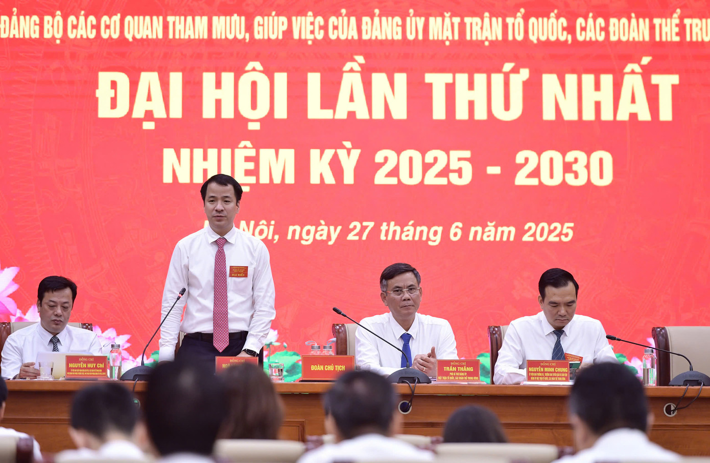 Ông Ngô Văn Cương, Phó Bí thư Đảng ủy MTTQ, các đoàn thể Trung ương được chỉ định giữ chức Bí thư Đảng ủy các cơ quan tham mưu, giúp việc của Đảng ủy MTTQ, các đoàn thể Trung ương nhiệm kỳ 2025 - 2030. Ảnh: Phan Linh.