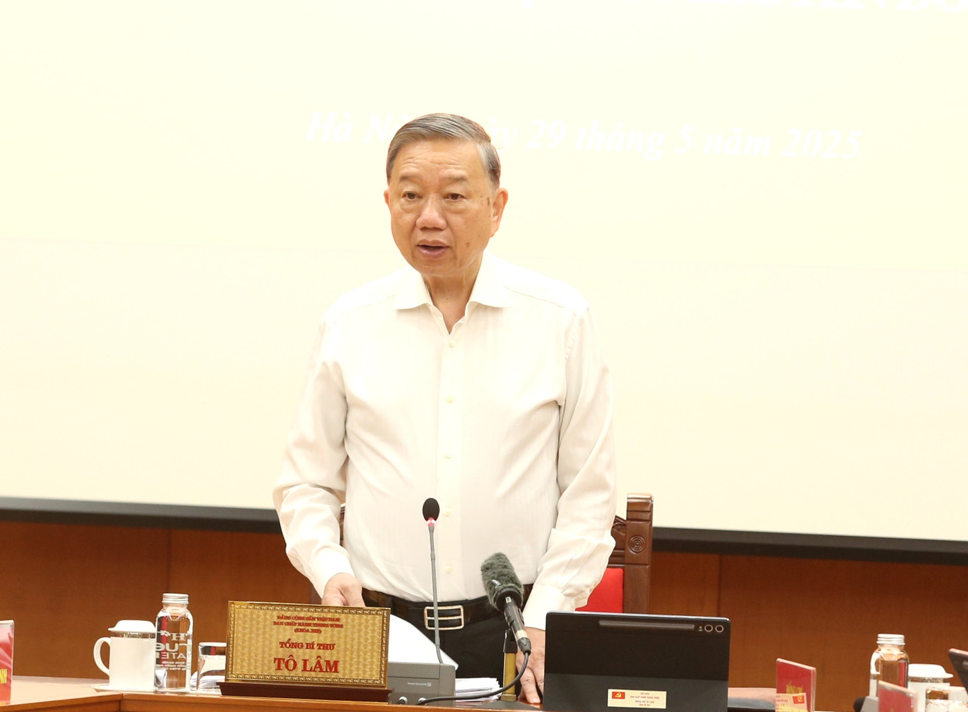 Tổng Bí thư Tô Lâm phát biểu tại phiên họp. Ảnh: PV. Tổng Bí thư Tô Lâm phát biểu tại phiên họp. Ảnh: PV.