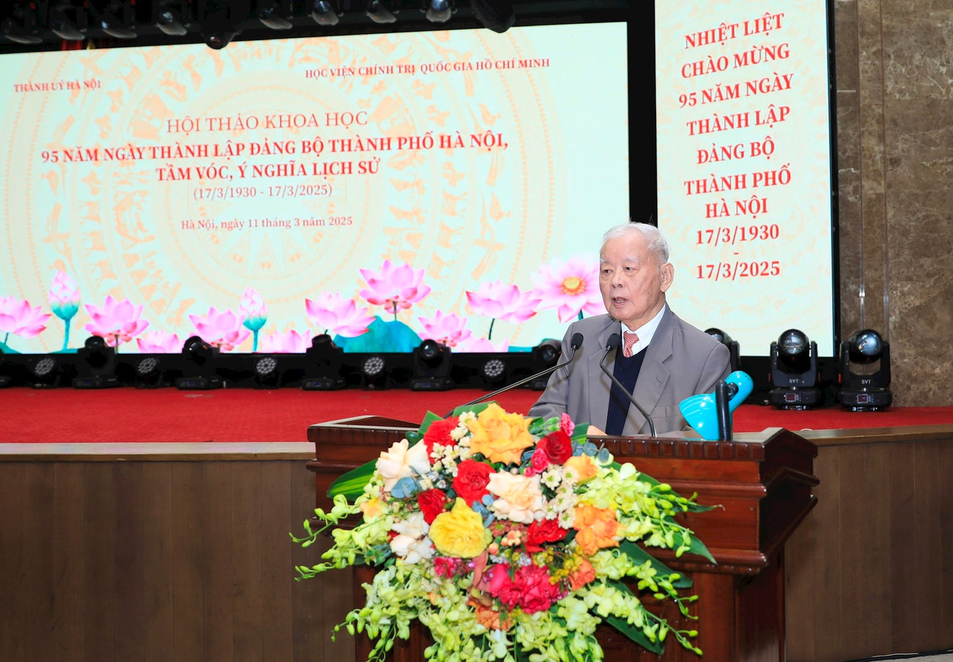 GS Lê Xuân Tùng - nguyên Bí thư Thành ủy Hà Nội tham luận tại hội thảo. Ảnh: Quang Thái.