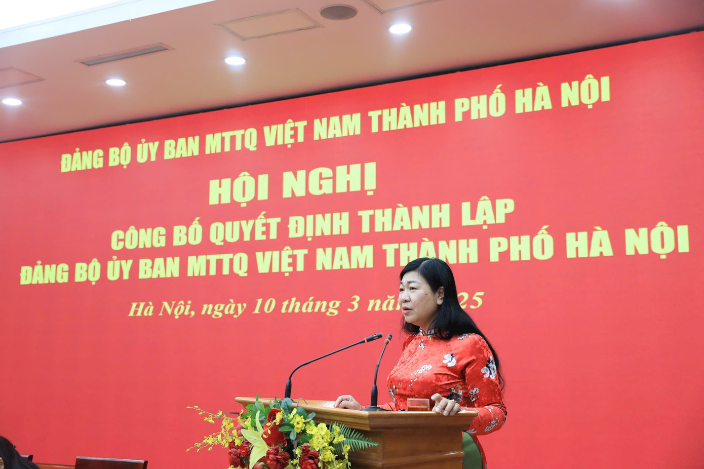 Bí thư Đảng ủy, Chủ tịch Ủy ban MTTQ Việt Nam thành phố Nguyễn Lan Hương phát biểu tại hội nghị. Ảnh: HNM. Bí thư Đảng ủy, Chủ tịch Ủy ban MTTQ Việt Nam thành phố Nguyễn Lan Hương phát biểu tại hội nghị. Ảnh: HNM.