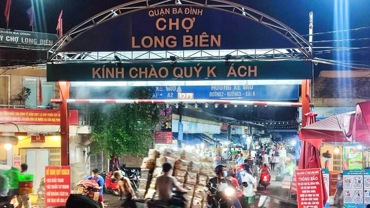 Chợ Long Biên. Ảnh: PV. Chợ Long Biên. Ảnh: PV.
