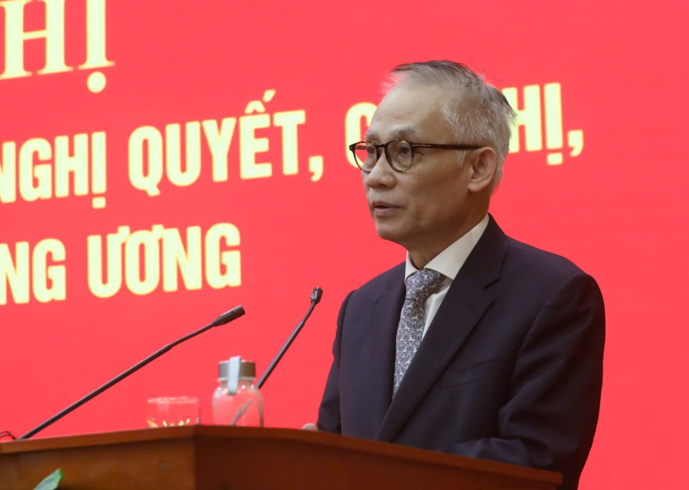 Bí thư Trung ương Đảng, Chánh Văn phòng Trung ương Lê Hoài Trung - Phó Bí thư Thường trực Đảng uỷ các cơ quan Đảng Trung ương. Ảnh: T.P.