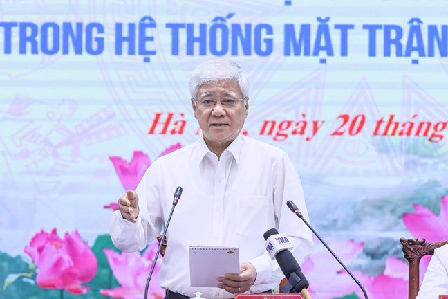 Ủy viên Bộ Chính trị, Bí thư Trung ương Đảng, Chủ tịch Ủy ban Trung ương MTTQ Việt Nam Đỗ Văn Chiến phát biểu tại hội nghị, nhấn mạnh các ý kiến góp ý sẽ được tổng hợp, chuyển đến cơ quan có thẩm quyền để xem xét, giải quyết. Ảnh: Quang Vinh.